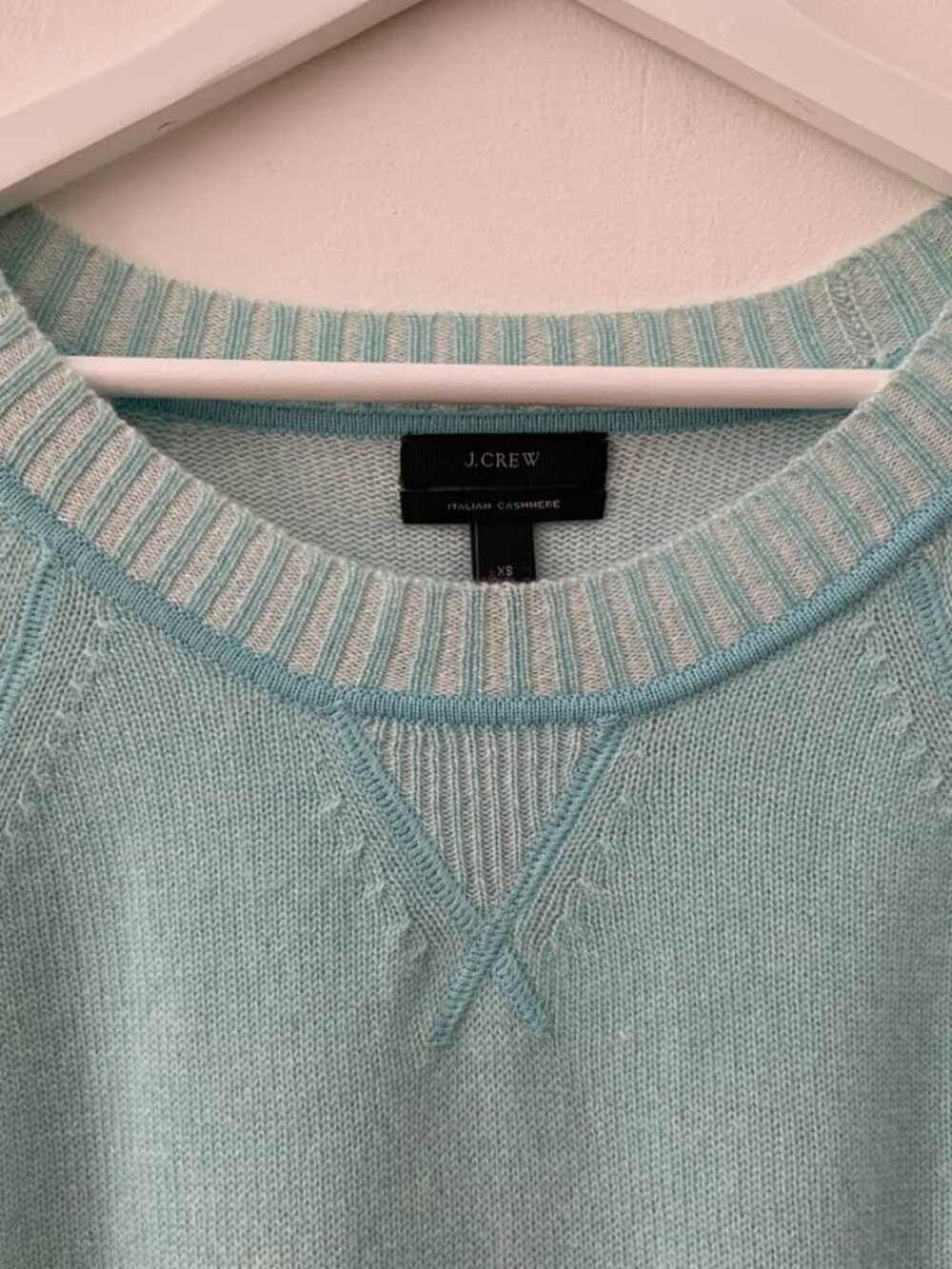J.Crew 100% Cashmere Lightweight Sweater - Picture 3 of 4